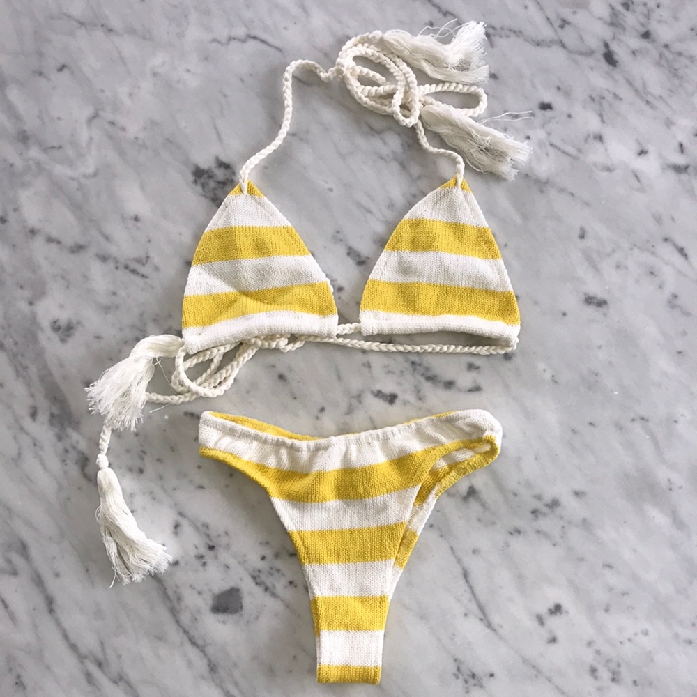 Andi Bagus bikini